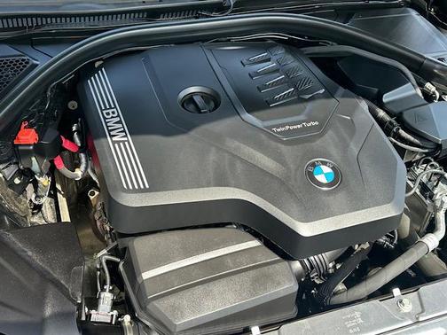 2023 BMW 330 i xDrive