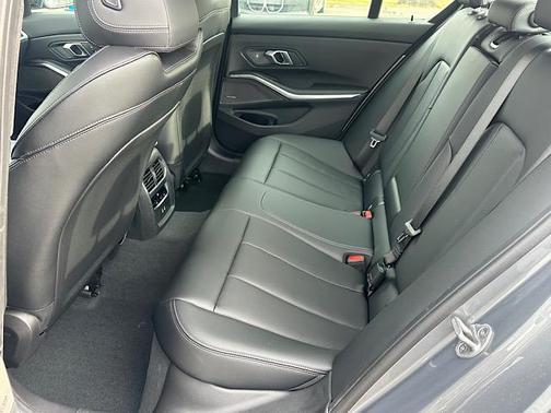 2026 BMW 330 I XDrive NA