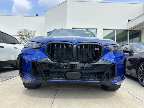 2026 BMW X5 M60i