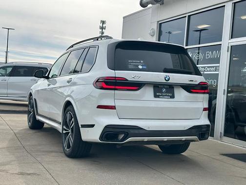 2024 BMW X7 xDrive40i
