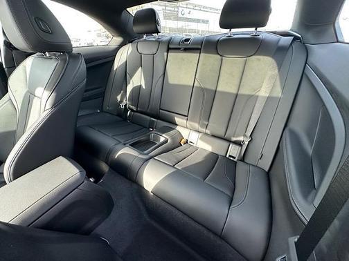 2026 BMW 230 i xDrive