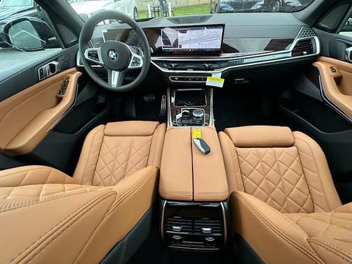 Tanzanite Blue II Metallic 2026 BMW X5 xDrive40i