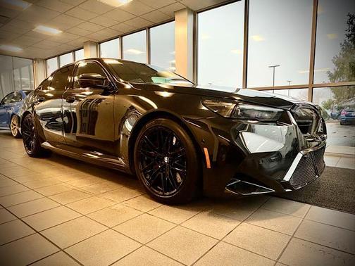 2025 BMW M5 Base