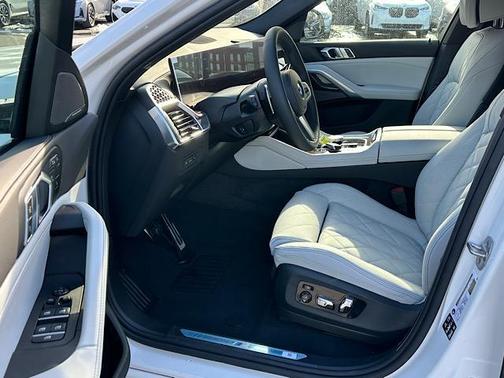 2026 BMW X6 xDrive40i