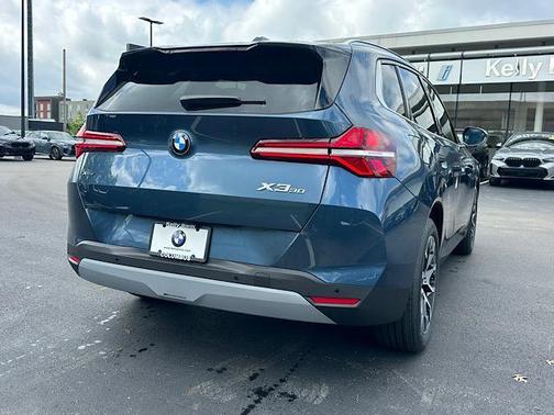 Arctic Race Blue Metallic 2026 BMW X3 30 xDrive