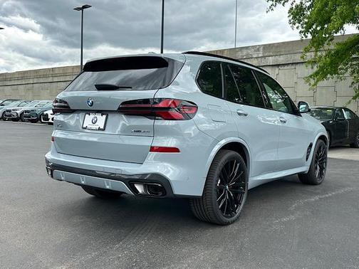 Gray Metallic 2026 BMW X5 xDrive40i