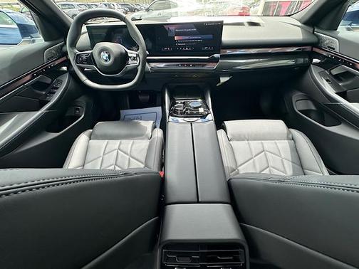 Phytonic Blue Metallic 2024 BMW 540 i xDrive