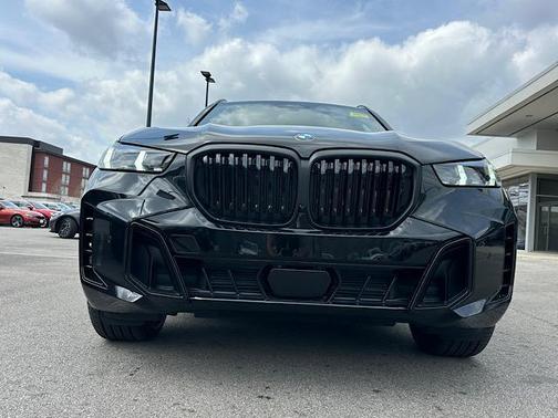 Black Sapphire Metallic 2026 BMW X5 xDrive40i