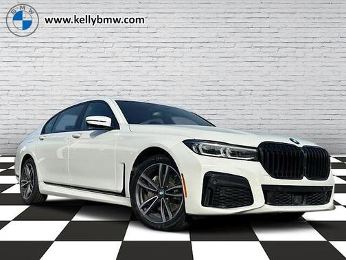 2022 BMW 740 i xDrive