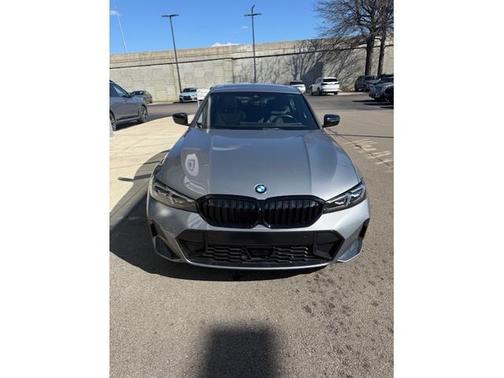 2025 BMW 330 i xDrive