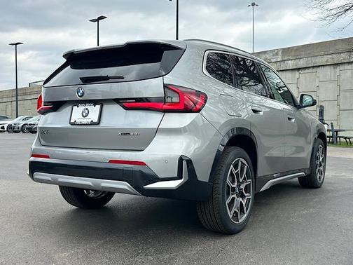 Space Silver 2026 BMW X1 xDrive28i