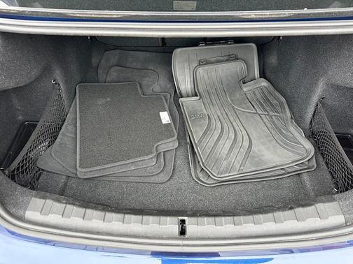 2020 BMW 330 i xDrive