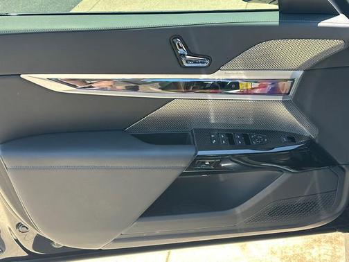 Black Sapphire Metallic 2023 BMW 760 760i xDrive
