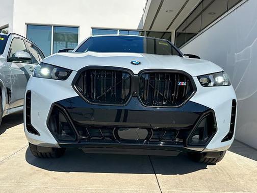 2026 BMW X6 M60i