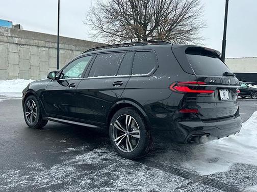 2026 BMW X7 M60i
