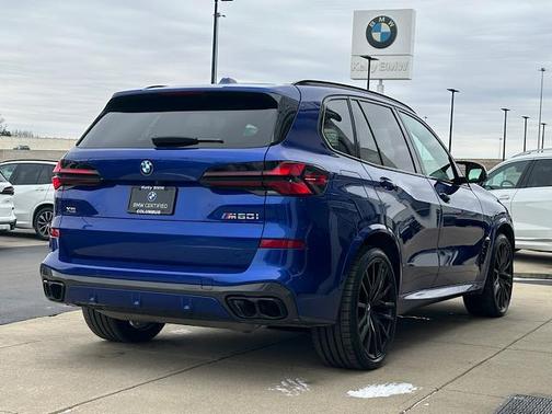 2025 BMW X5 M60i
