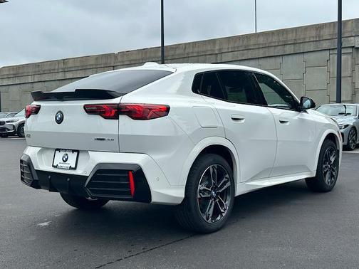 2025 BMW X2 xDrive28i