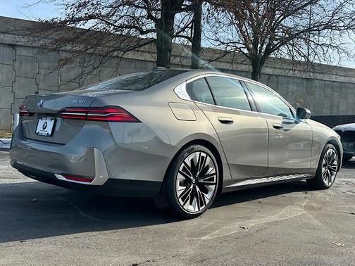 2026 BMW 530 i xDrive