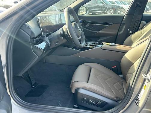 2026 BMW 530 i xDrive