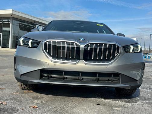 2026 BMW 530 i xDrive