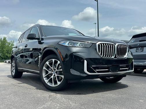 Black Sapphire Metallic 2024 BMW X5 xDrive40i