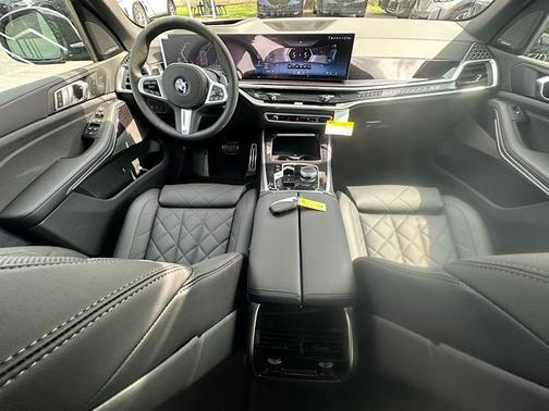 Gray Metallic 2026 BMW X5 xDrive40i