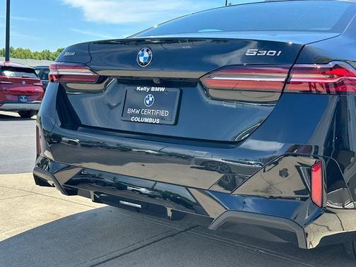 Black Sapphire Metallic 2026 BMW 530 i xDrive