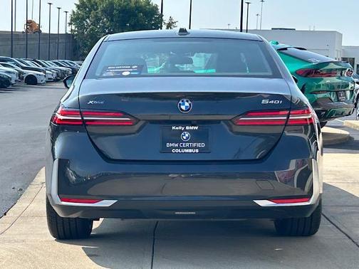 2024 BMW 540 i xDrive