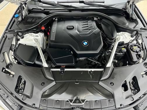 2022 BMW 530 i xDrive