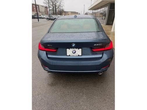 2025 BMW 330 i xDrive