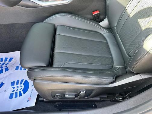 2025 BMW M340 i xDrive