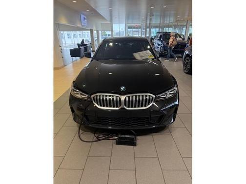 Black Sapphire Metallic 2025 BMW 330 i xDrive