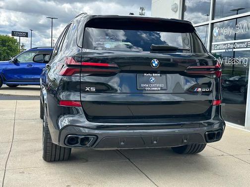 2024 BMW X5 M60i