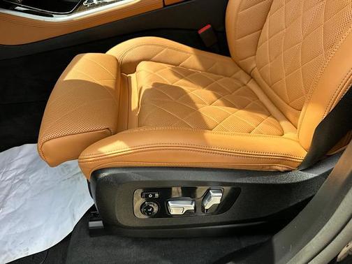 Black Sapphire Metallic 2024 BMW X5 PHEV xDrive50e