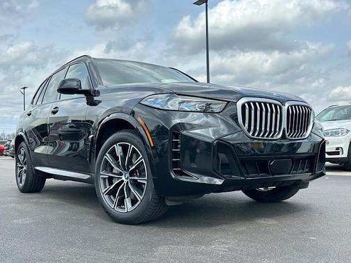 Black Sapphire Metallic 2024 BMW X5 PHEV xDrive50e