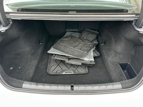 2023 BMW 760 760i xDrive