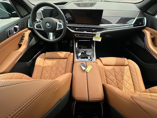 Black Sapphire Metallic 2026 BMW X5 PHEV xDrive50e