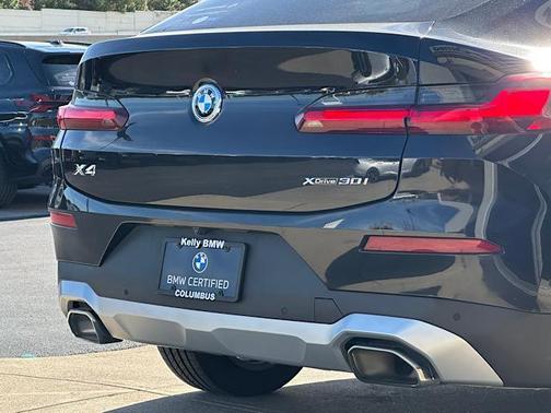 2023 BMW X4 xDrive30i