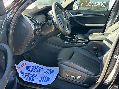 2023 BMW X4 xDrive30i