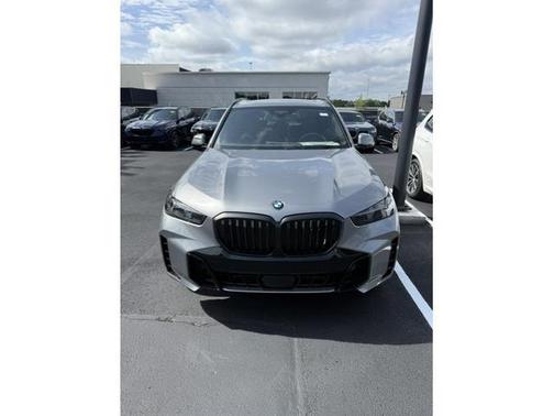 Gray Metallic 2026 BMW X5 xDrive40i