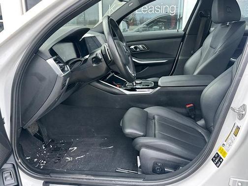 2019 BMW 330 i xDrive