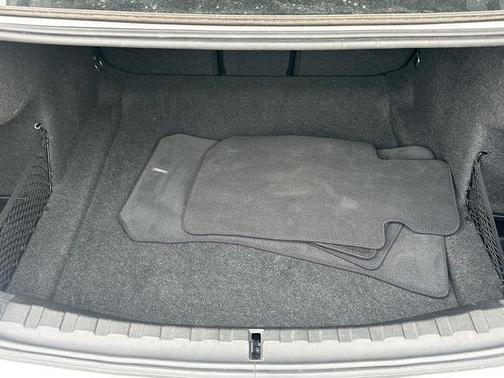 2019 BMW 330 i xDrive