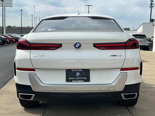 2022 BMW X6 xDrive40i