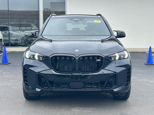 2026 BMW X5 M60i