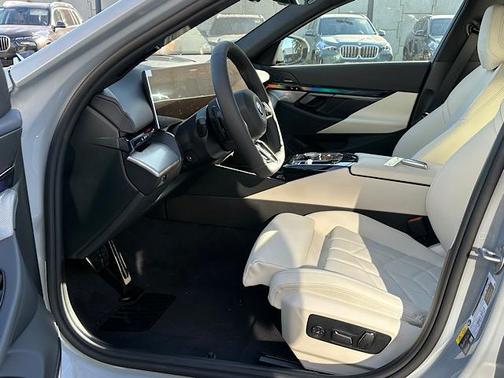 2026 BMW i5 xDrive40
