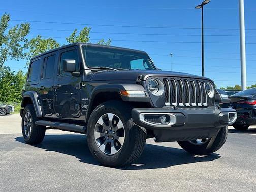 Granite Crystal Clearcoat Metallic 2022 Jeep Wrangler Unlimited Sahara
