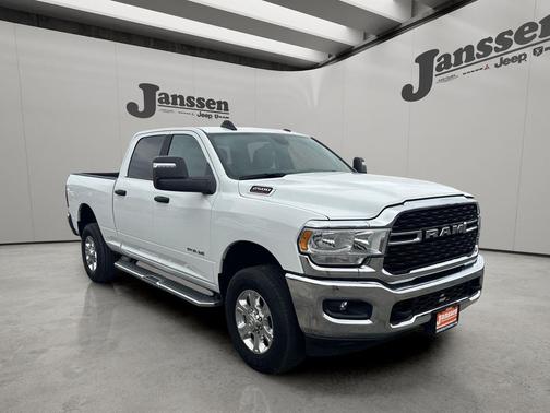 Bright White Clearcoat 2024 RAM 2500 Big Horn Crew Cab 4x4 6'4' Box