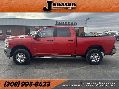 2024 RAM 2500 Big Horn Crew Cab 4x4 6'4' Box