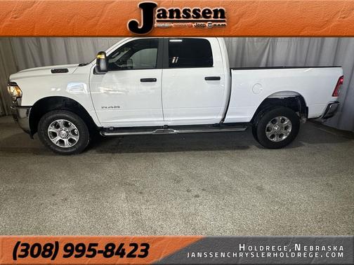 2024 RAM 2500 Big Horn Crew Cab 4x4 6'4' Box