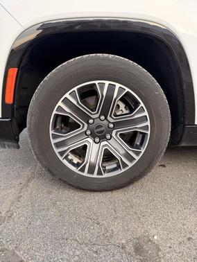 2025 Jeep Wagoneer L Series I 4x4